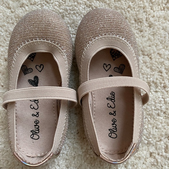 Olive & Edie toddler sandal size 5. - Picture 4 of 4